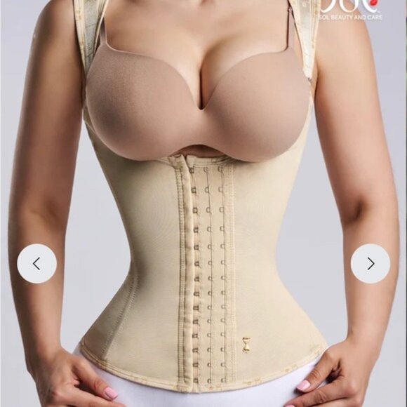 Sol Hourglass Waistcoat in great condition only used couple times. Size S beige. - Picture 2 of 7